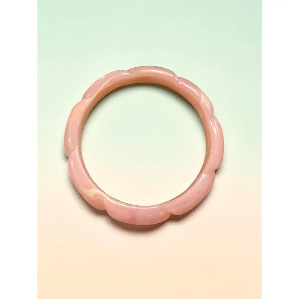 Vintage Made in Italy Pink Marbled Lucite Scalloped Bangle Bracelet Mod 10